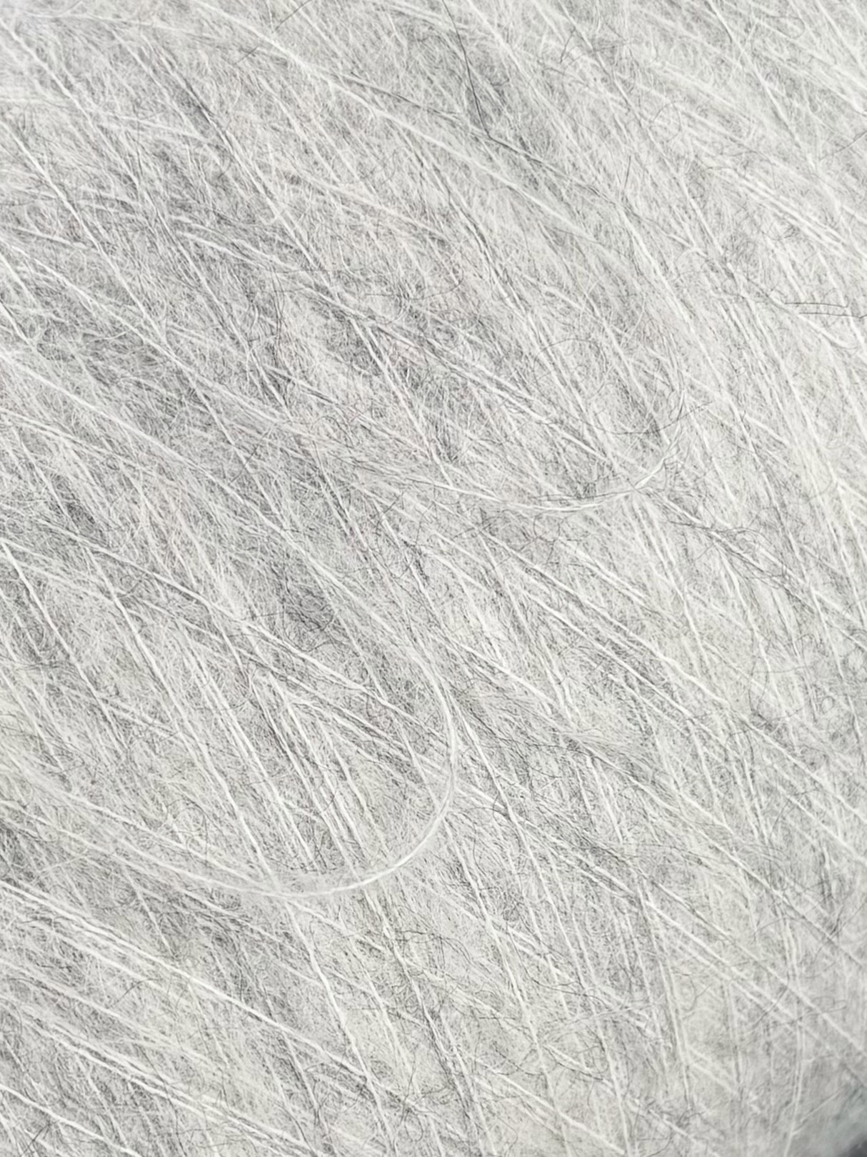 Zimpfer Wolle Selezione Royal Kid 1000m/100g – Mohair Alpaka Kaschmir Garn col. Helles Perlgrau